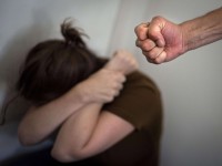 الأسباب الدافعة لحدوث العنف الأسري
